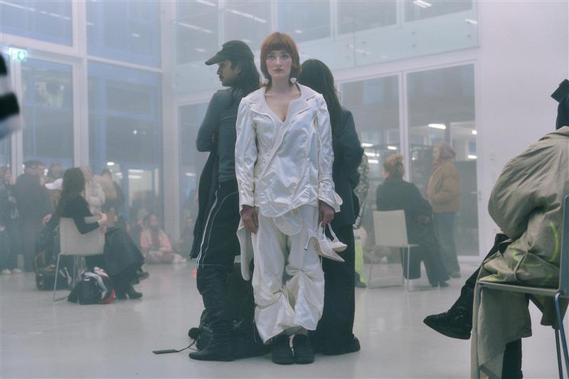 Bild Live-Performance der Doing-Fashion-Graduates